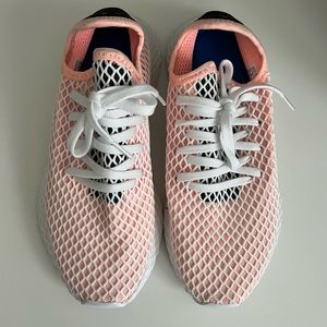 ADIDAS Deerupt Runner Sneakers